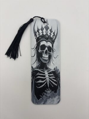 3D Printed Crowned Skeleton Bookmark – Gothic Monochrome Design | BigYawn 3D