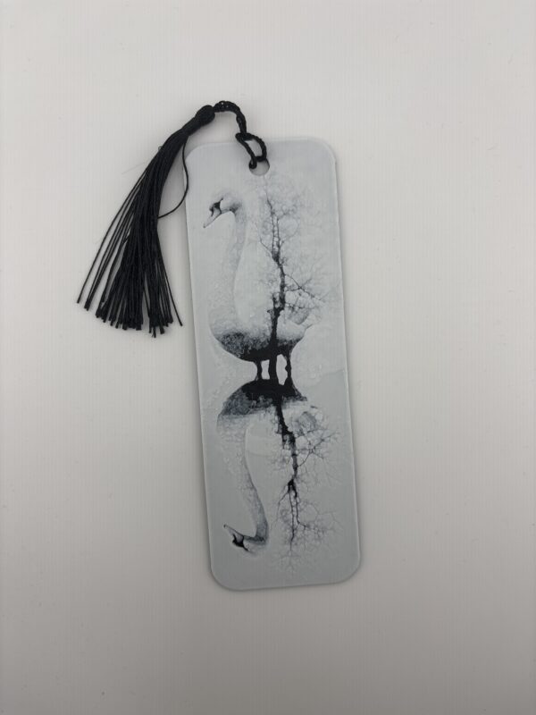 3D Printed Swan & Tree Bookmark - Nature Reflection Design | BigYawn 3D