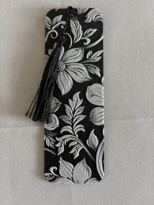 3D Printed Floral Bookmark - Monochrome Botanical Design | BigYawn 3D