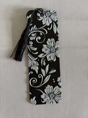 3D Printed Floral Bloom Bookmark – Monochrome Flower Design | BigYawn 3D