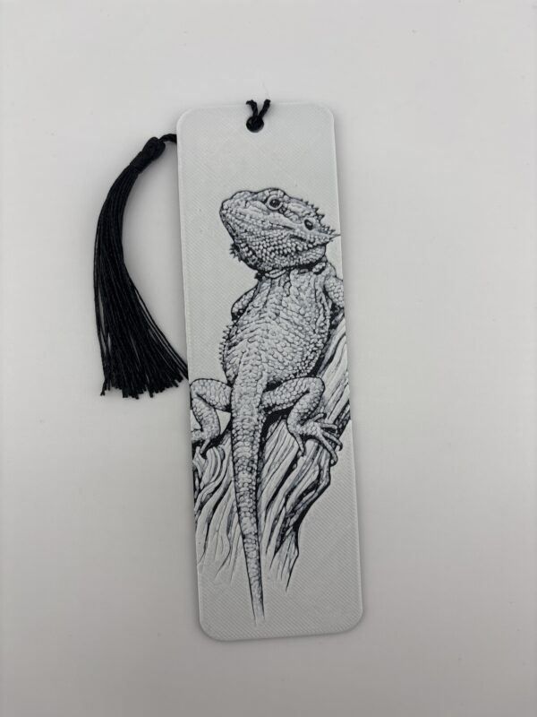3D Printed Bearded Dragon Bookmark - Monochrome Lizard Design | BigYawn 3D