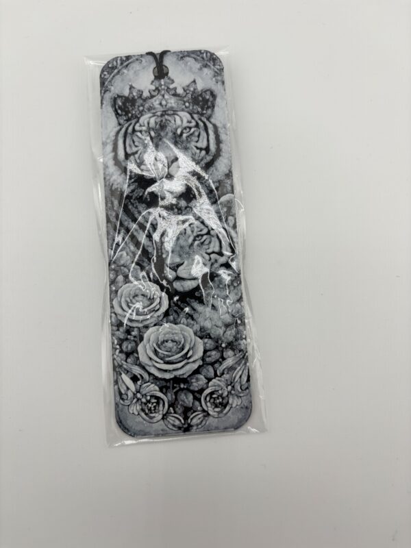 3D printed royal tiger bookmark packaged in protective sleeve showing layered monochrome tiger artwork